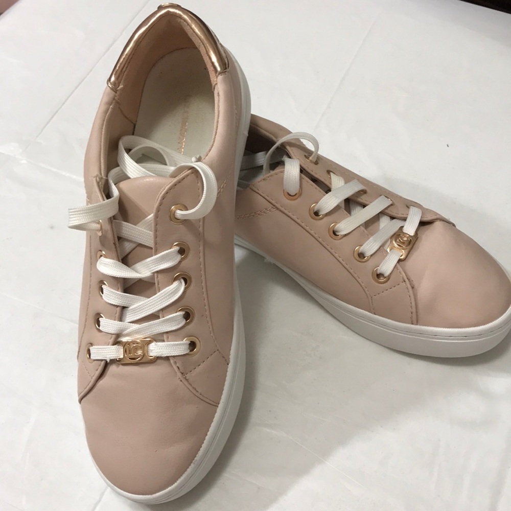 LIZ CLAIBORNE Sneakers - Tennis Shoes Size 6.5M